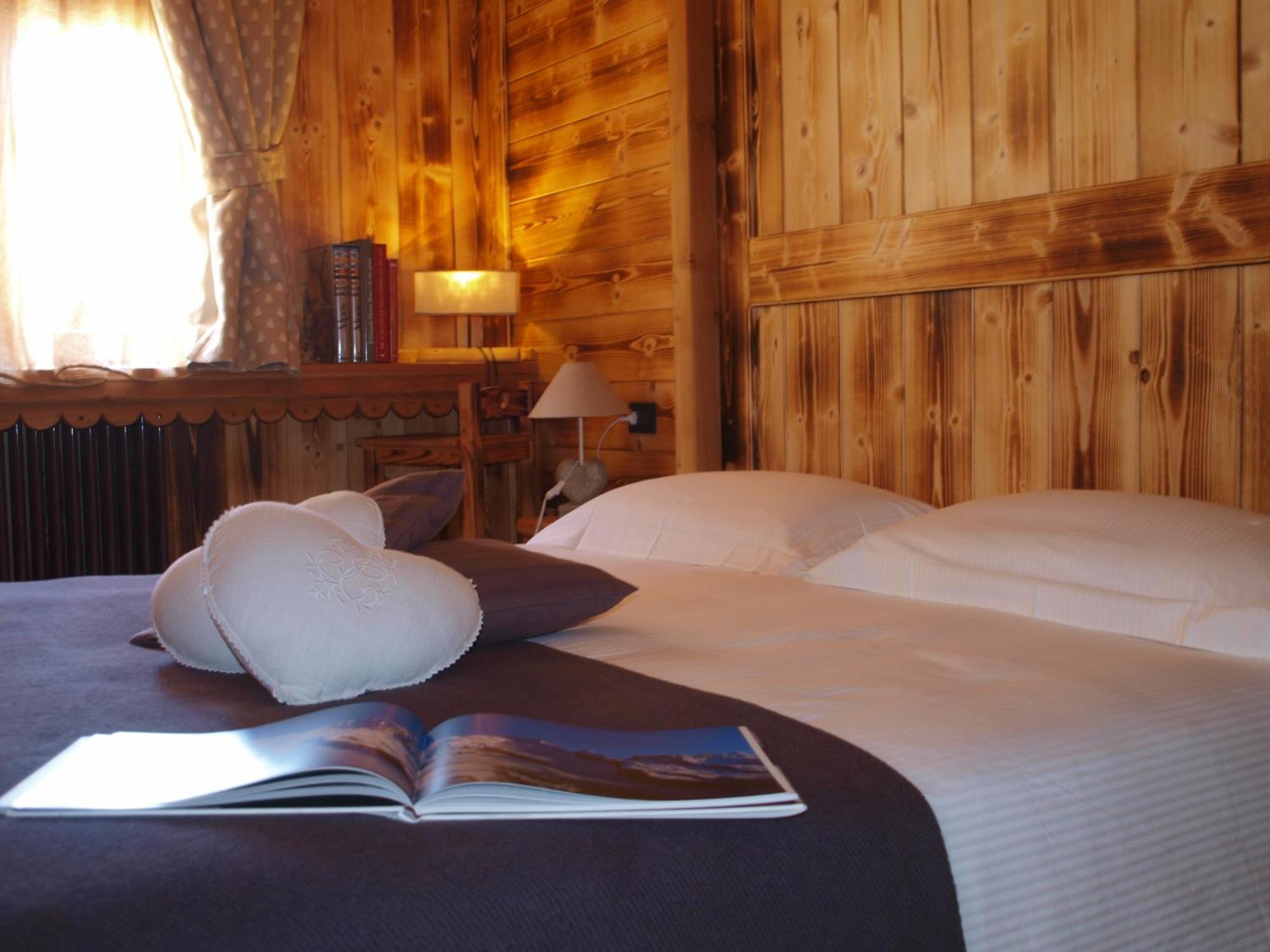 Hotel Letterario Locanda Collomb 라튈르 객실 사진