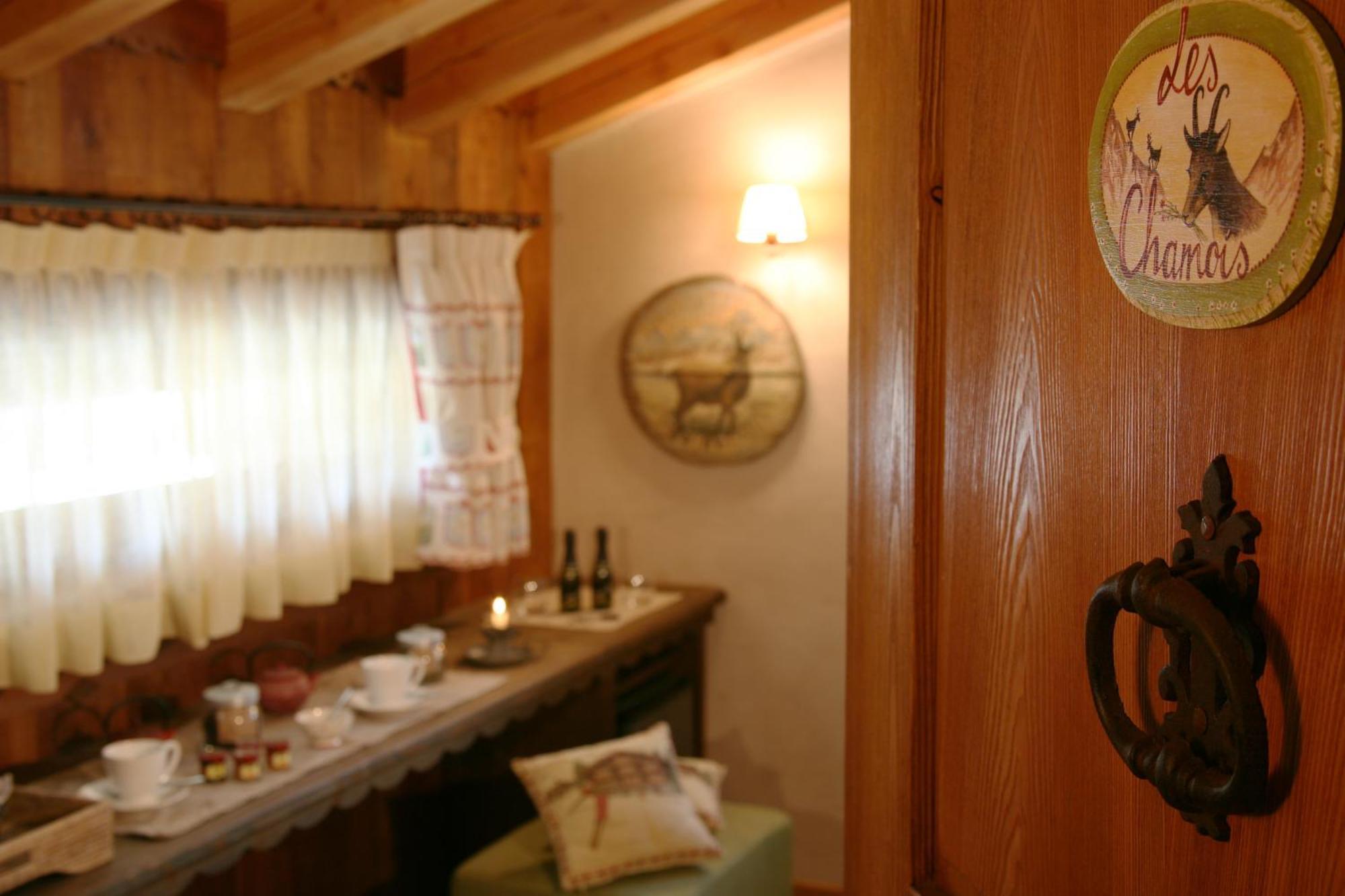 Hotel Letterario Locanda Collomb 라튈르 객실 사진
