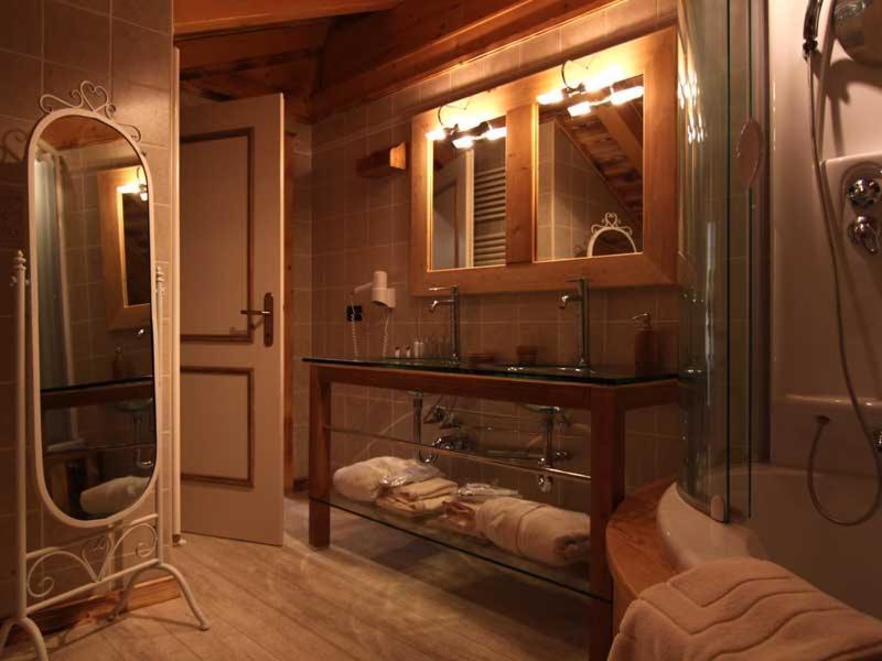 Hotel Letterario Locanda Collomb 라튈르 외부 사진
