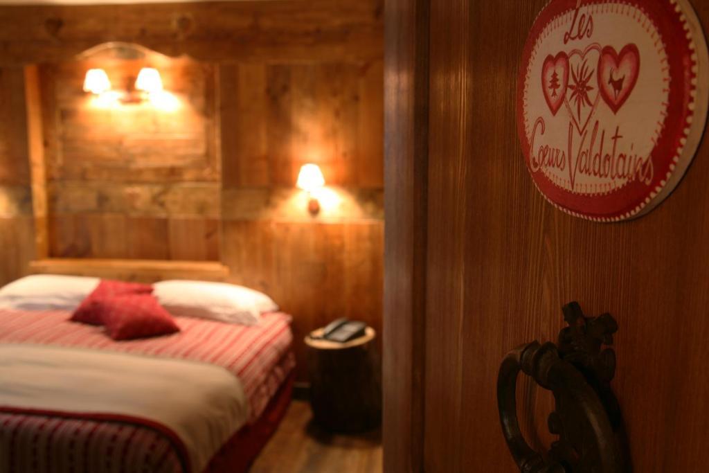 Hotel Letterario Locanda Collomb 라튈르 객실 사진