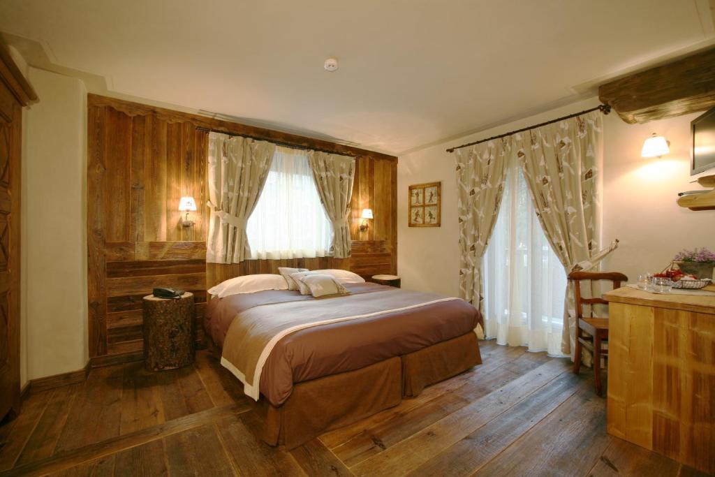 Hotel Letterario Locanda Collomb 라튈르 객실 사진