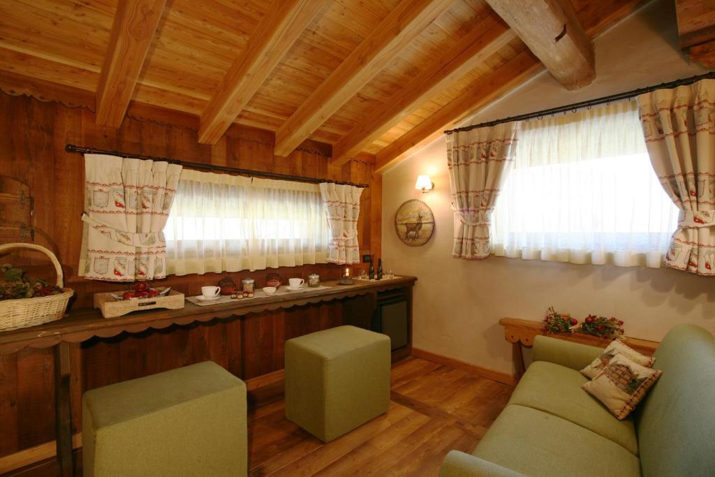 Hotel Letterario Locanda Collomb 라튈르 객실 사진